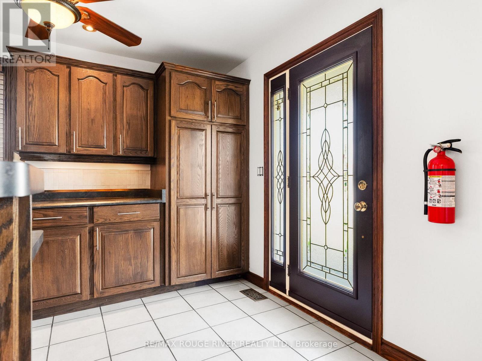 815 Westwood Drive, Cobourg, Ontario  K9A 4W1 - Photo 4 - X12910632