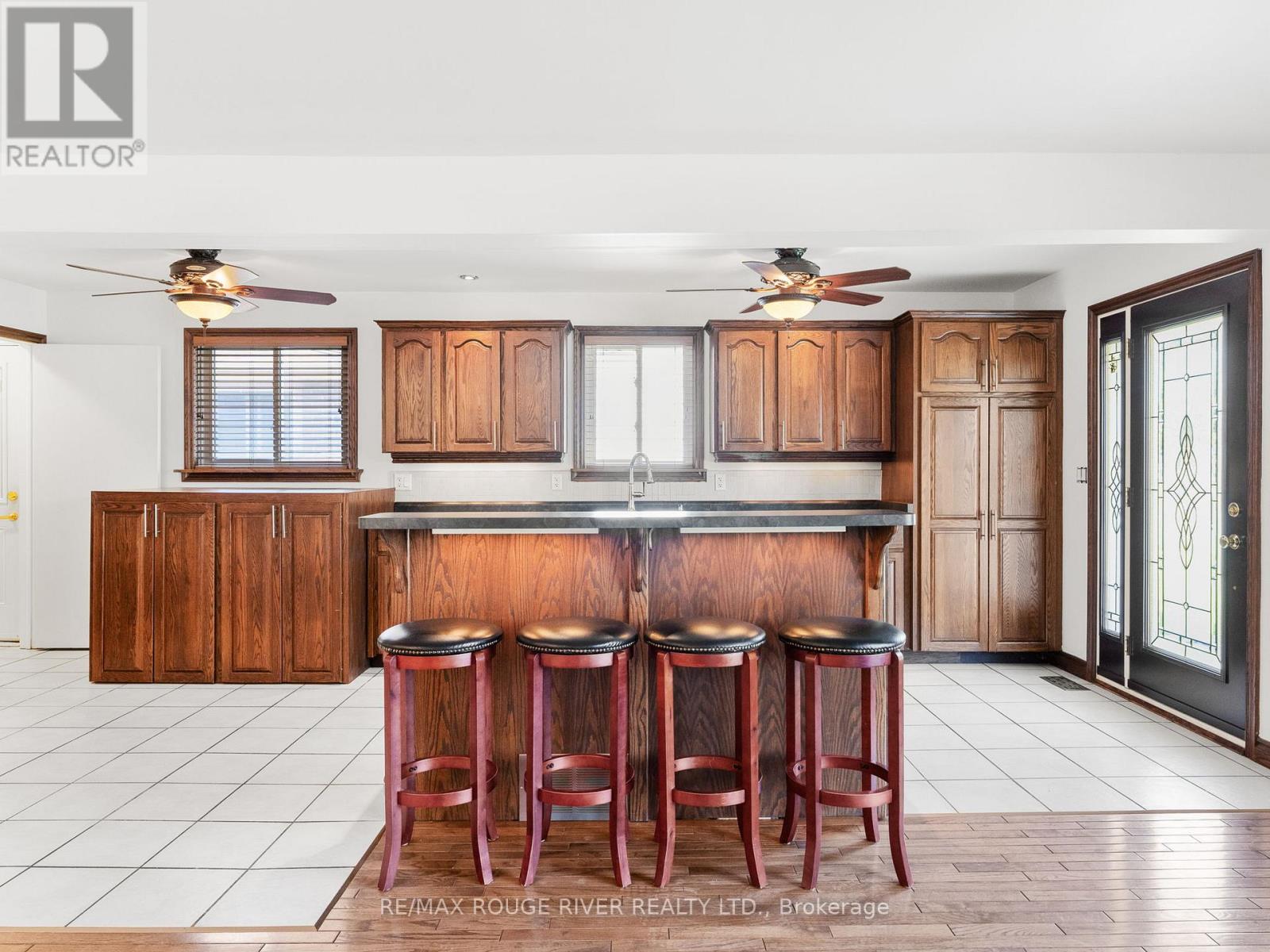 815 Westwood Drive, Cobourg, Ontario  K9A 4W1 - Photo 5 - X12910632