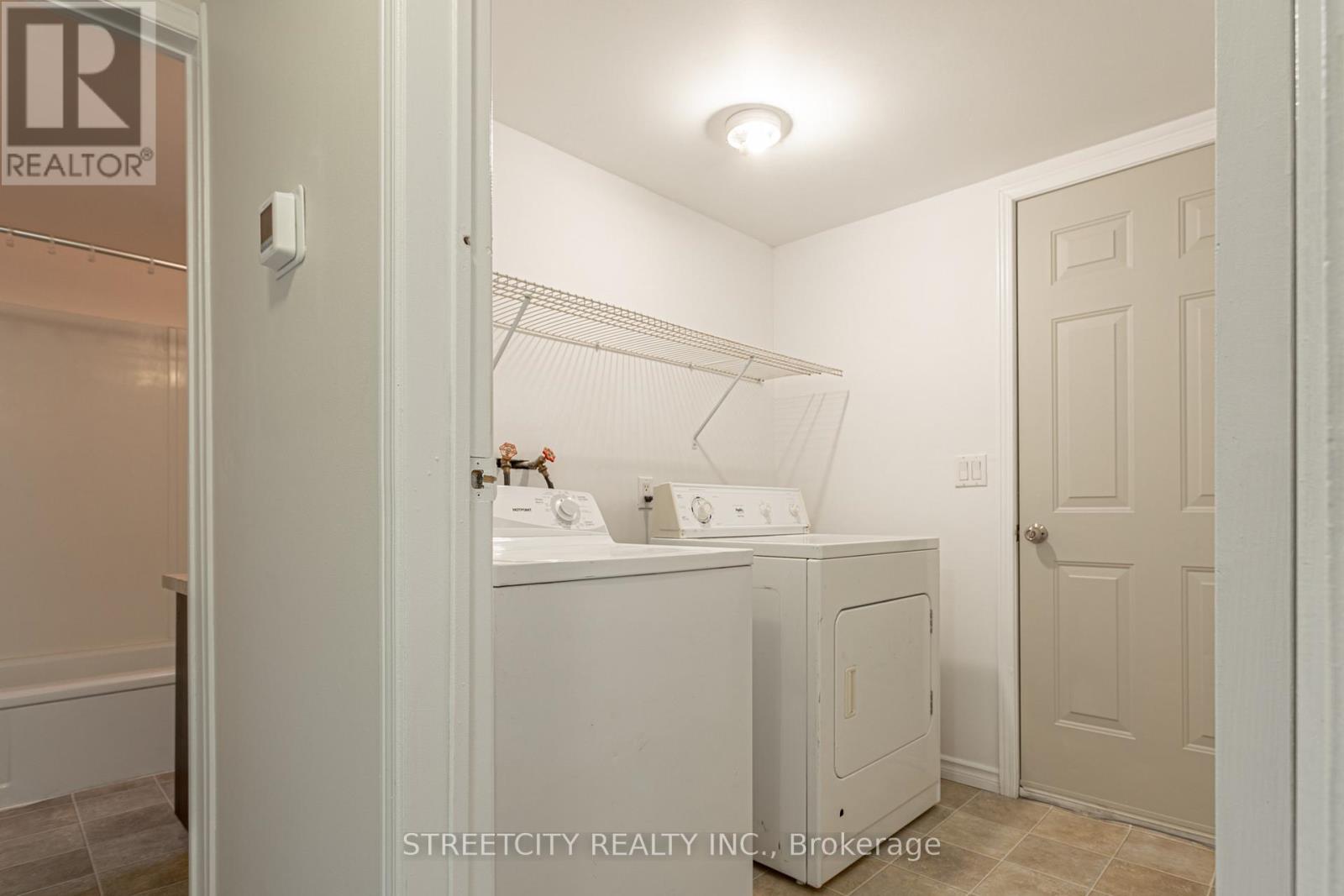 379 Central Avenue, London East, Ontario  N6B 2E3 - Photo 15 - X12910566