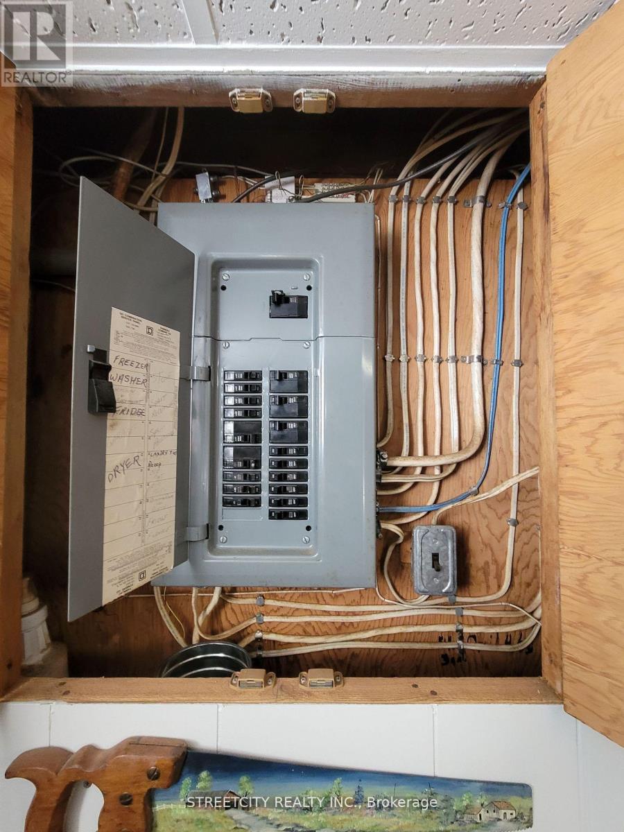 156 Maple Street, West Elgin, Ontario  N0L 2C0 - Photo 24 - X12910604