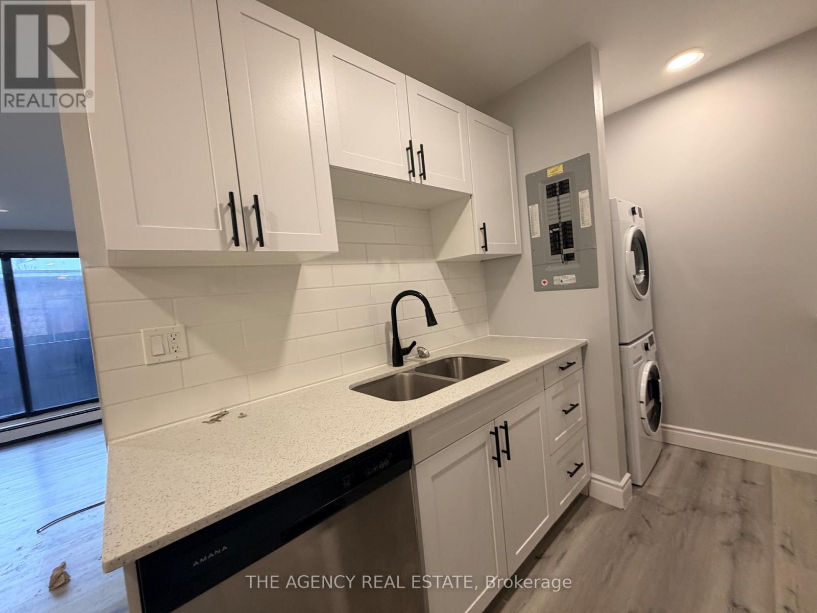 49 Taylor Avenue, Chatham-Kent, Ontario  N7L 2T4 - Photo 2 - X12910624