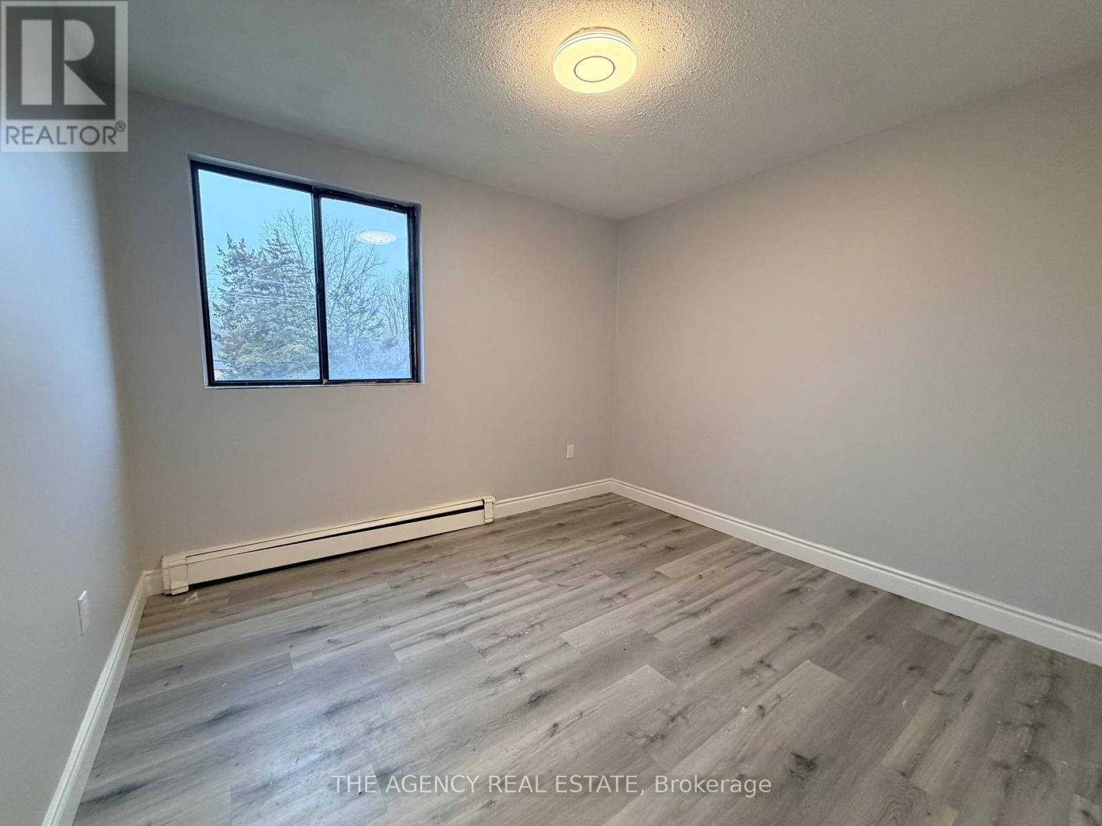 49 Taylor Avenue, Chatham-Kent, Ontario  N7L 2T4 - Photo 8 - X12910624