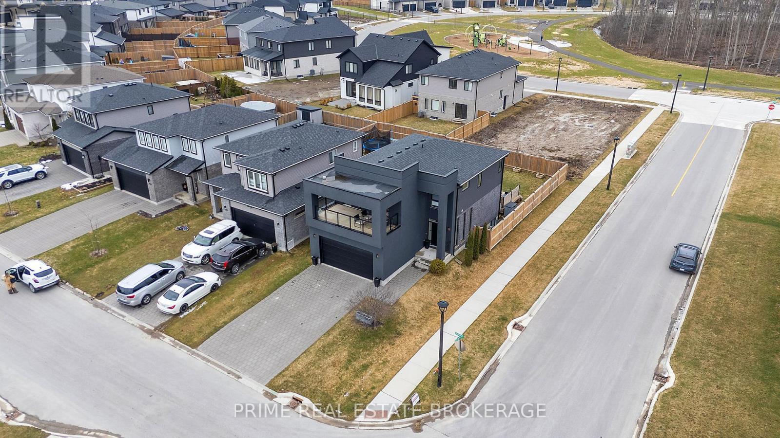 1577 Applerock Avenue, London North, Ontario  N6G 0X5 - Photo 49 - X12910740