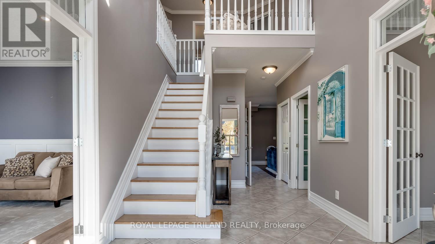 100 Optimist Park Drive, London South, Ontario  N6K 4M1 - Photo 2 - X12910752