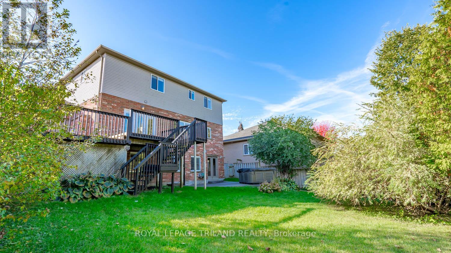 100 Optimist Park Drive, London South, Ontario  N6K 4M1 - Photo 36 - X12910752