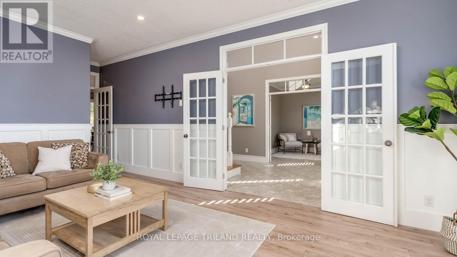 100 Optimist Park Drive, London South, Ontario  N6K 4M1 - Photo 6 - X12910752