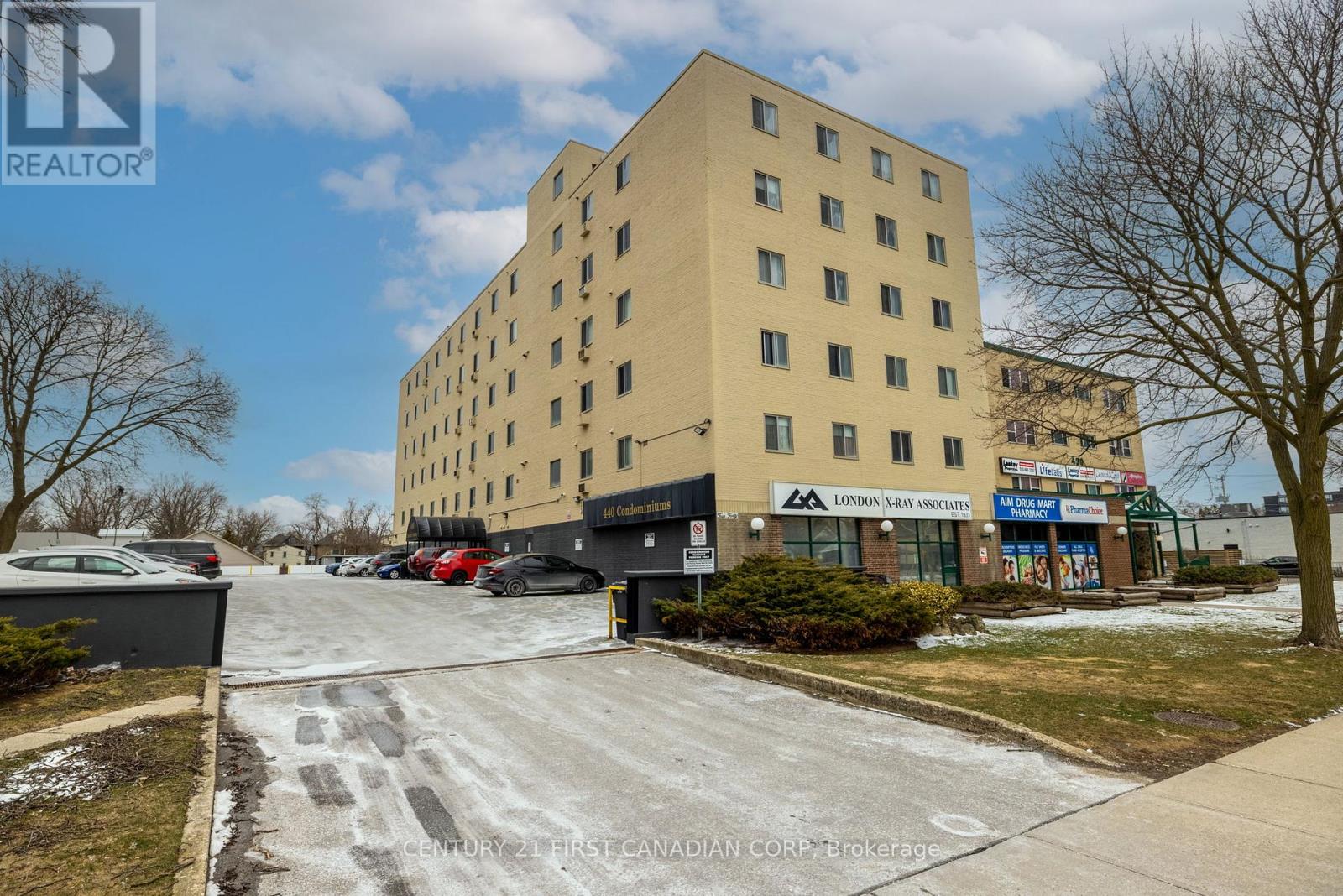 405 - 440 Central Avenue, London East, Ontario  N6B 2E5 - Photo 2 - X12910774