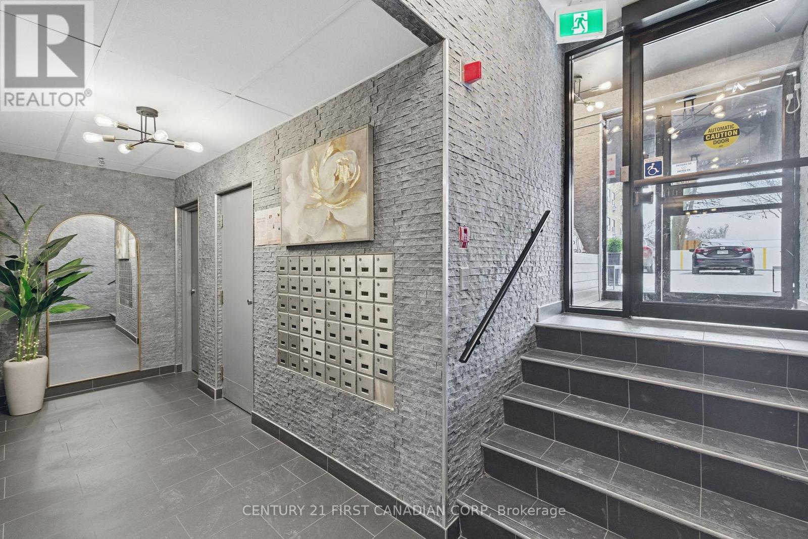 405 - 440 Central Avenue, London East, Ontario  N6B 2E5 - Photo 7 - X12910774