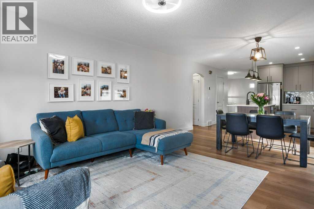 377 Stonegate Way Nw, Airdrie, Alberta  T4B 2X9 - Photo 9 - A2293797