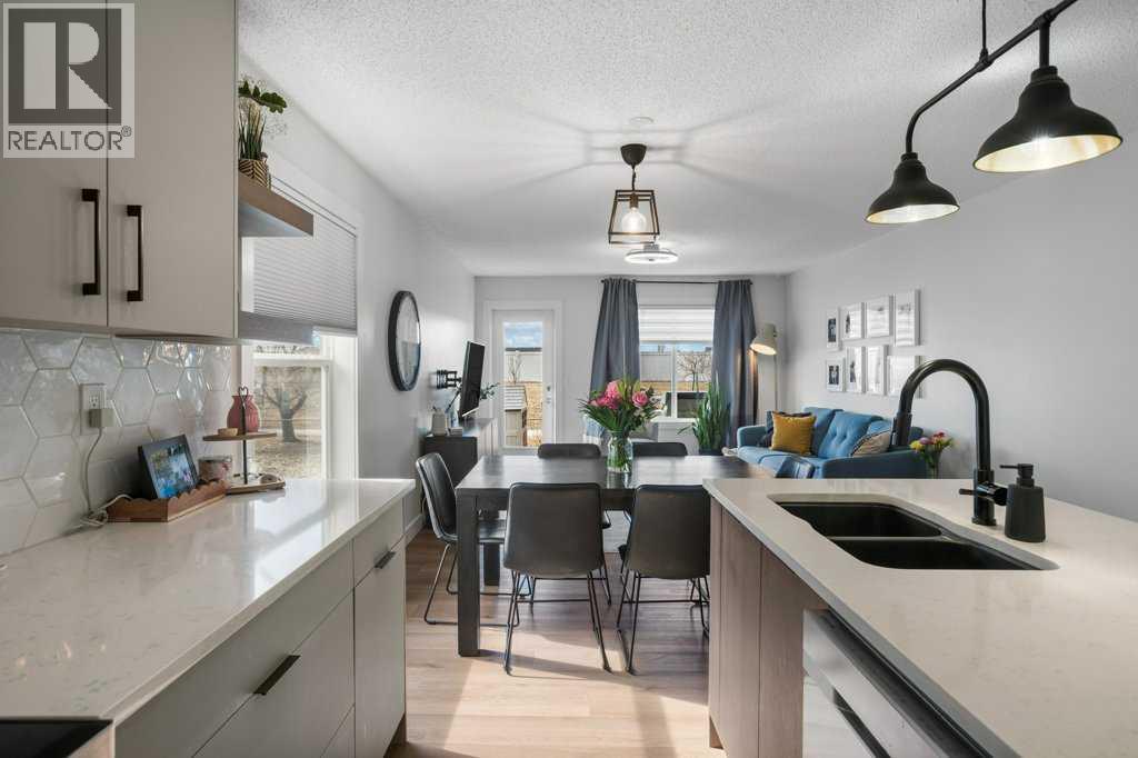 377 Stonegate Way Nw, Airdrie, Alberta  T4B 2X9 - Photo 7 - A2293797