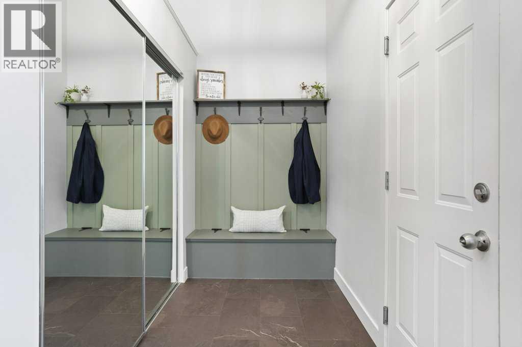 377 Stonegate Way Nw, Airdrie, Alberta  T4B 2X9 - Photo 2 - A2293797