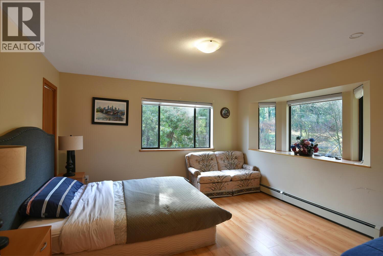 6377 N Gale Avenue, Sechelt, British Columbia  V7Z 0P7 - Photo 13 - R3092006