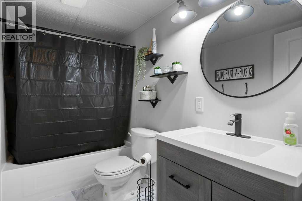 377 Stonegate Way Nw, Airdrie, Alberta  T4B 2X9 - Photo 24 - A2293797