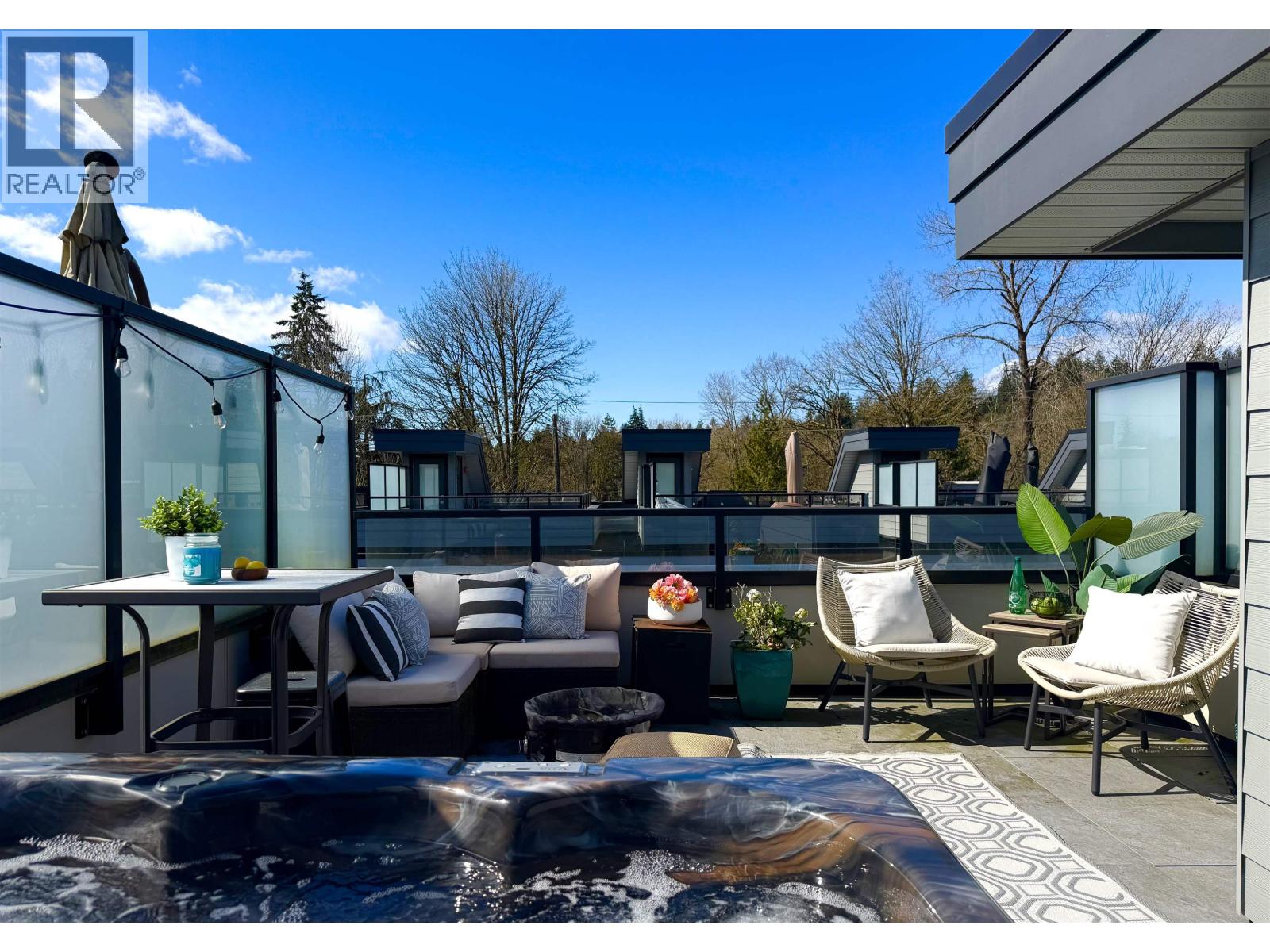 21 856 ORWELL STREET, North Vancouver, British Columbia