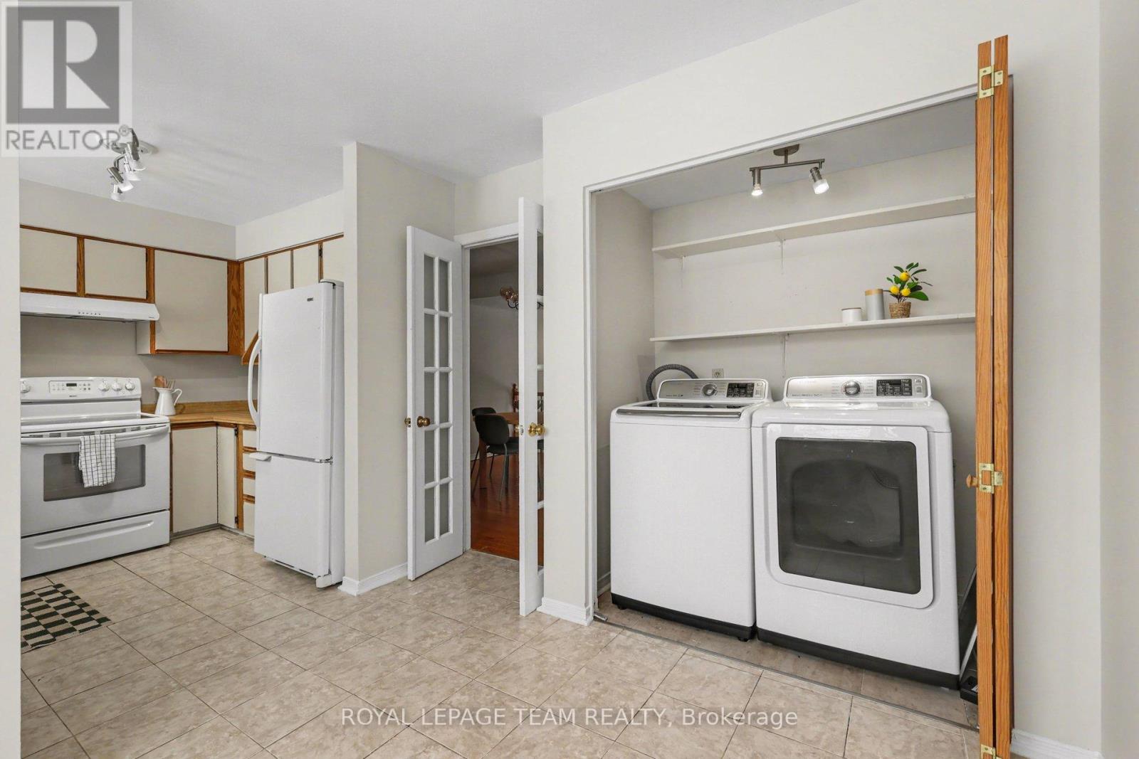 1453 Waltham Street, Ottawa, Ontario  K1T 2T4 - Photo 11 - X12910618