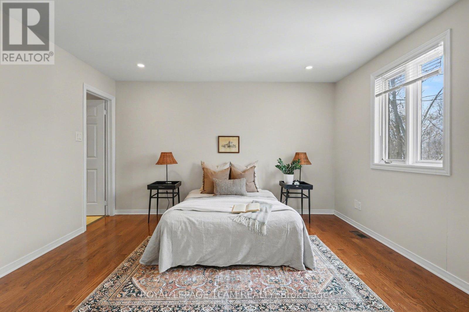 1453 Waltham Street, Ottawa, Ontario  K1T 2T4 - Photo 13 - X12910618