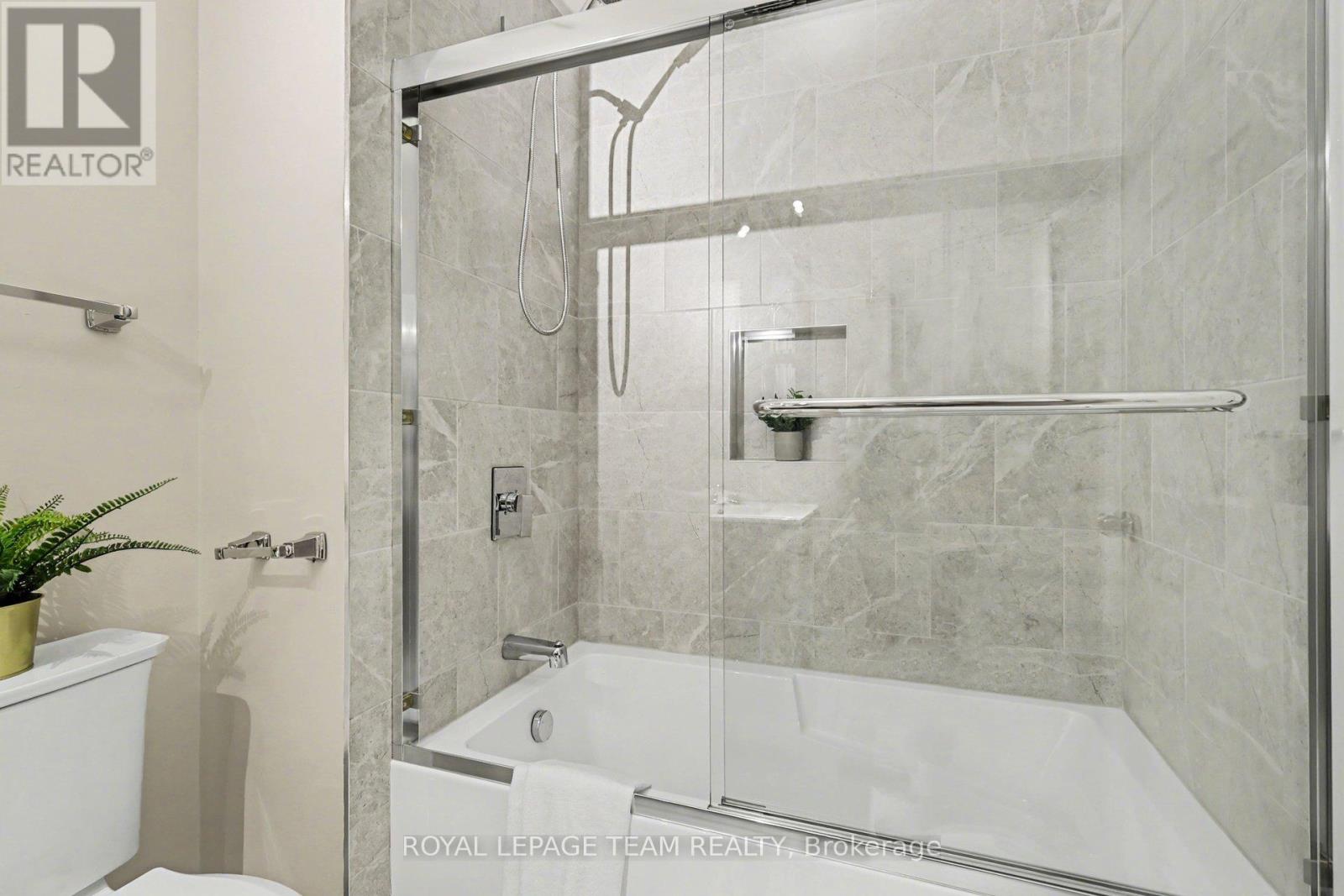 1453 Waltham Street, Ottawa, Ontario  K1T 2T4 - Photo 19 - X12910618