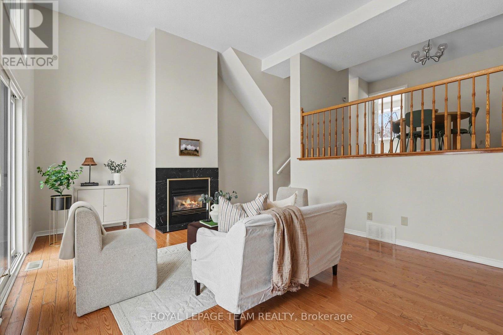 1453 Waltham Street, Ottawa, Ontario  K1T 2T4 - Photo 4 - X12910618