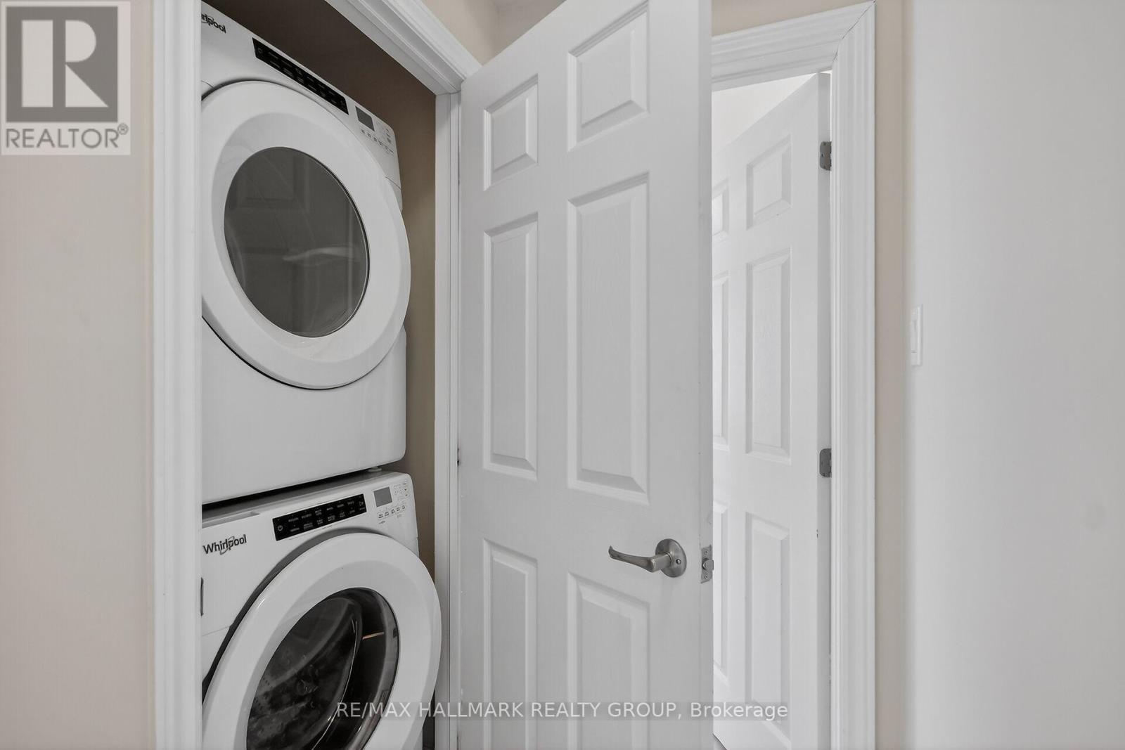 209 Lapland Private, Ottawa, Ontario  K2V 0S2 - Photo 12 - X12910634