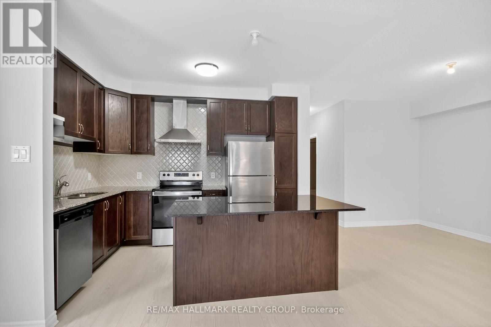 209 Lapland Private, Ottawa, Ontario  K2V 0S2 - Photo 6 - X12910634