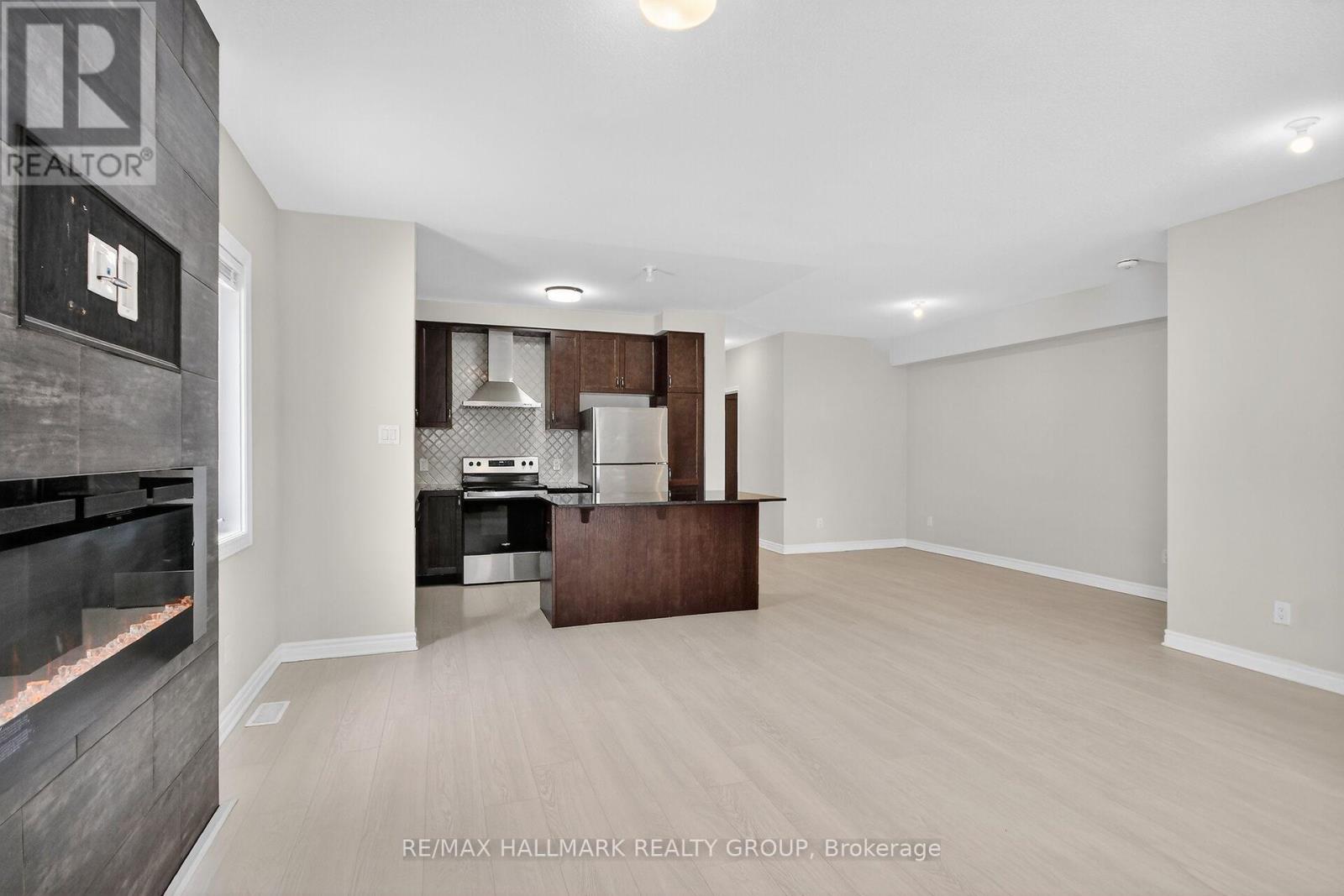 209 Lapland Private, Ottawa, Ontario  K2V 0S2 - Photo 7 - X12910634