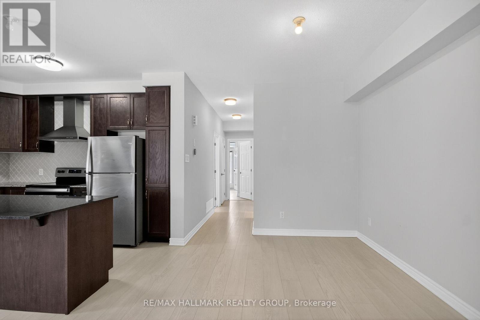 209 Lapland Private, Ottawa, Ontario  K2V 0S2 - Photo 8 - X12910634