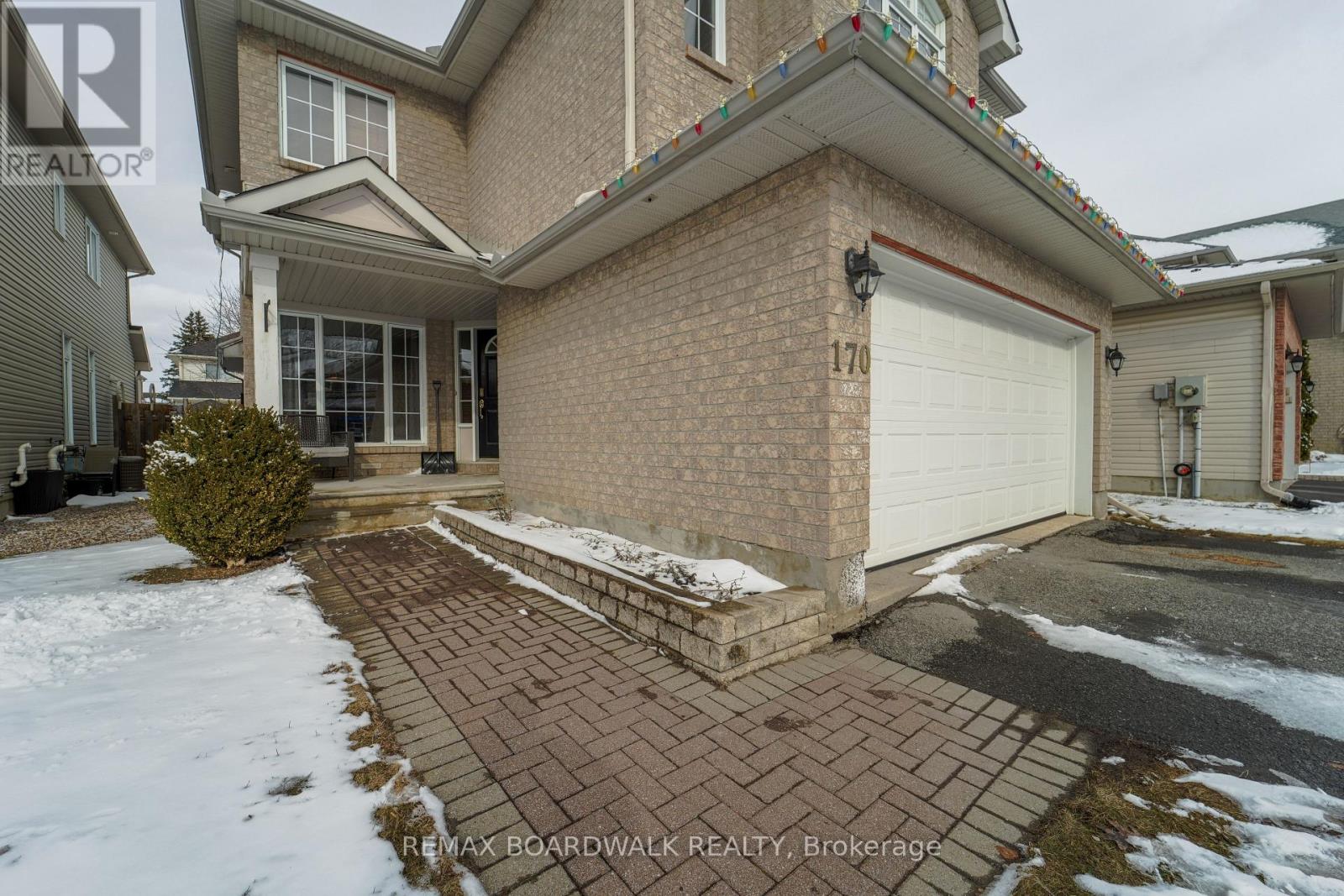 170 Bridlewood Drive, Ottawa, Ontario  K2M 2M4 - Photo 2 - X12910756
