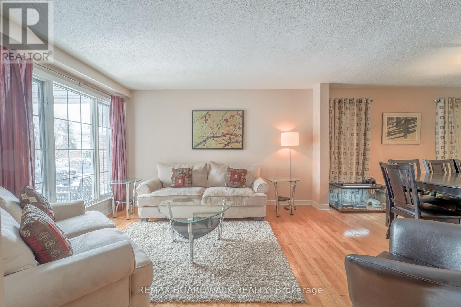 170 Bridlewood Drive, Ottawa, Ontario  K2M 2M4 - Photo 5 - X12910756