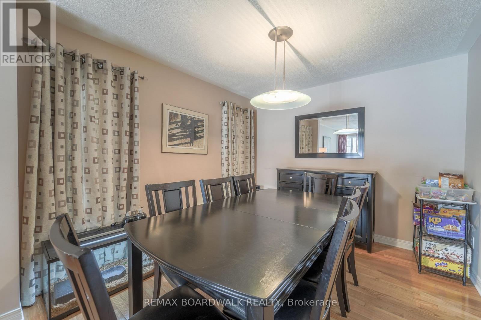 170 Bridlewood Drive, Ottawa, Ontario  K2M 2M4 - Photo 9 - X12910756