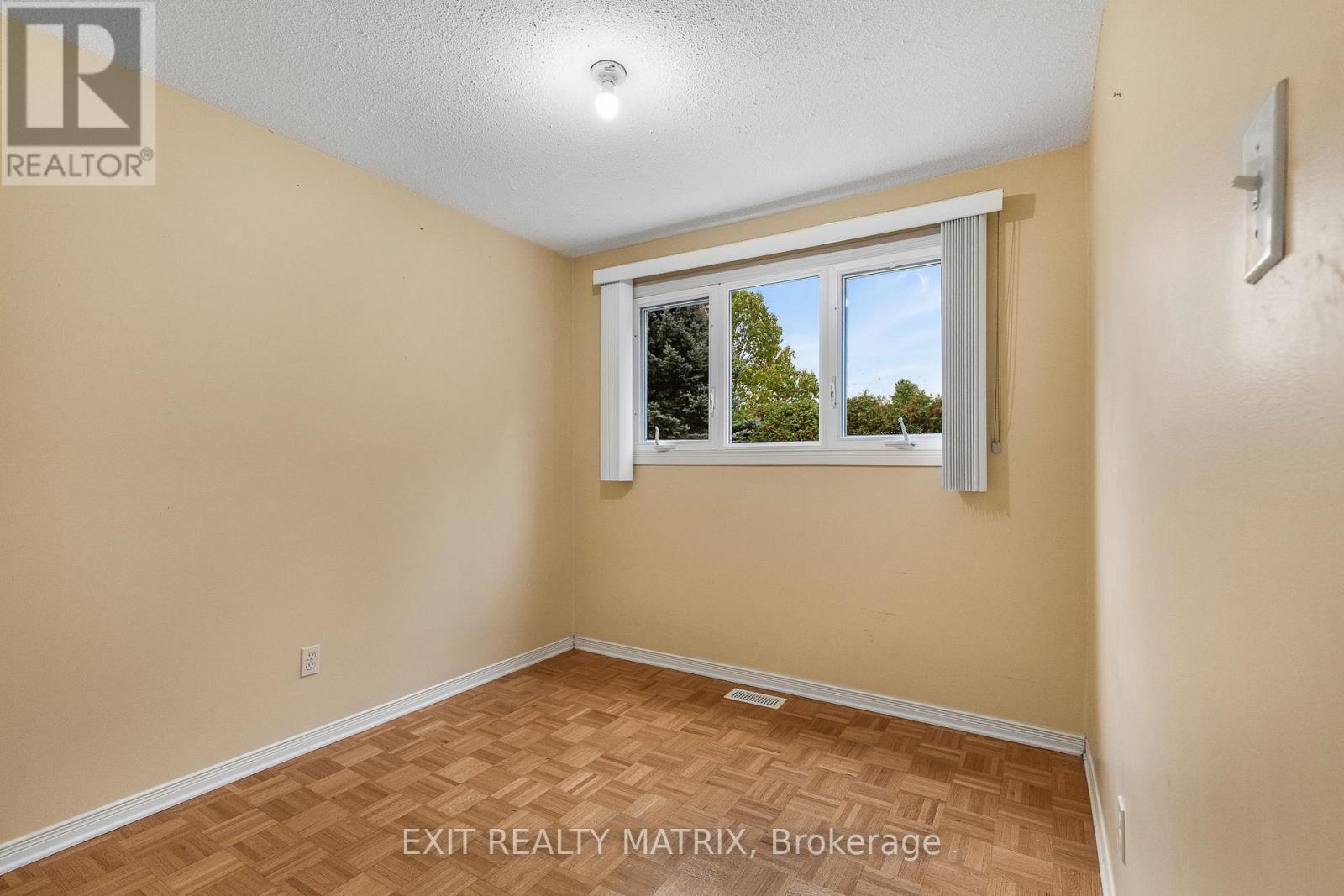 29 Louise Crescent, Russell, Ontario  K0A 1W0 - Photo 16 - X12910804