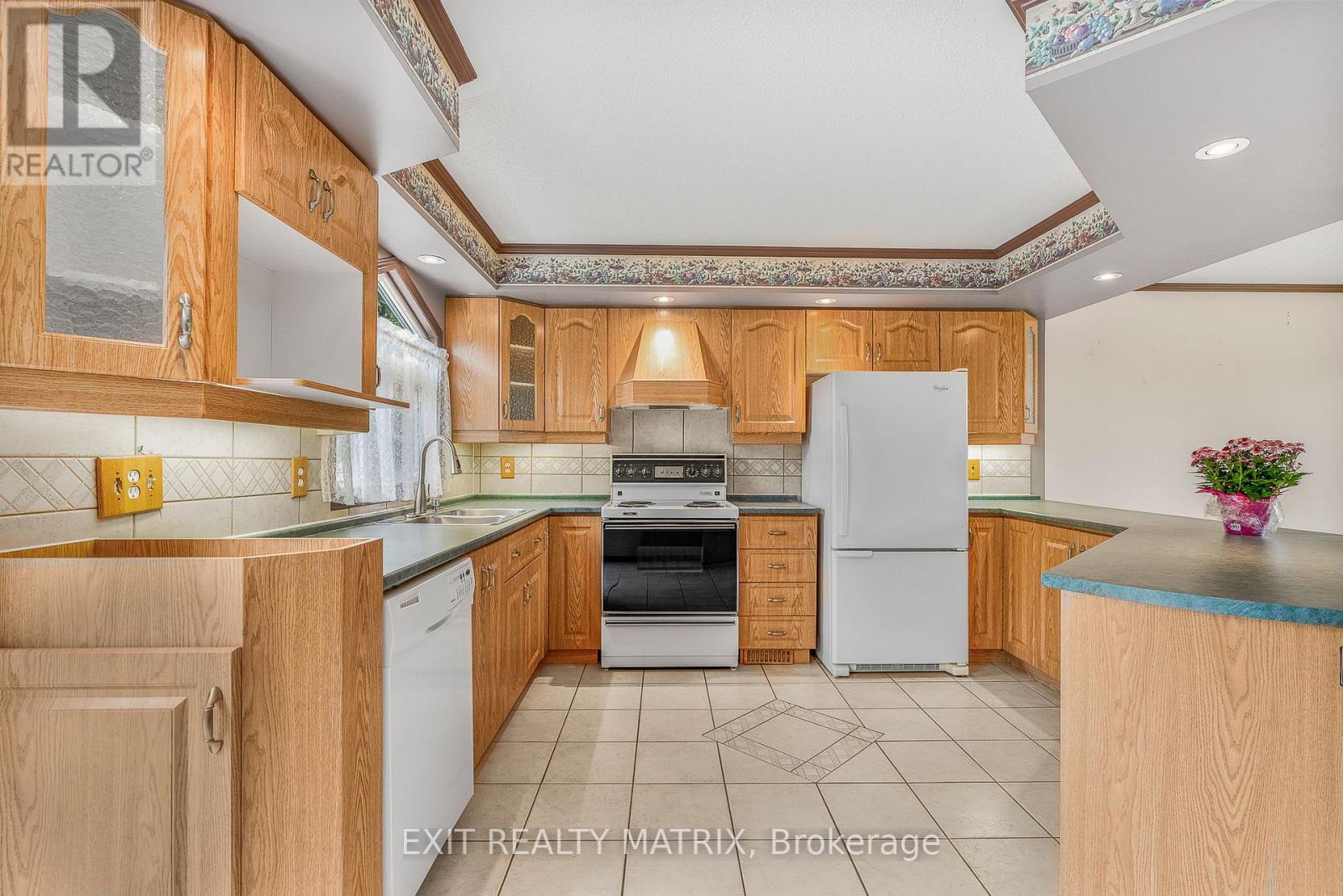 29 Louise Crescent, Russell, Ontario  K0A 1W0 - Photo 8 - X12910804