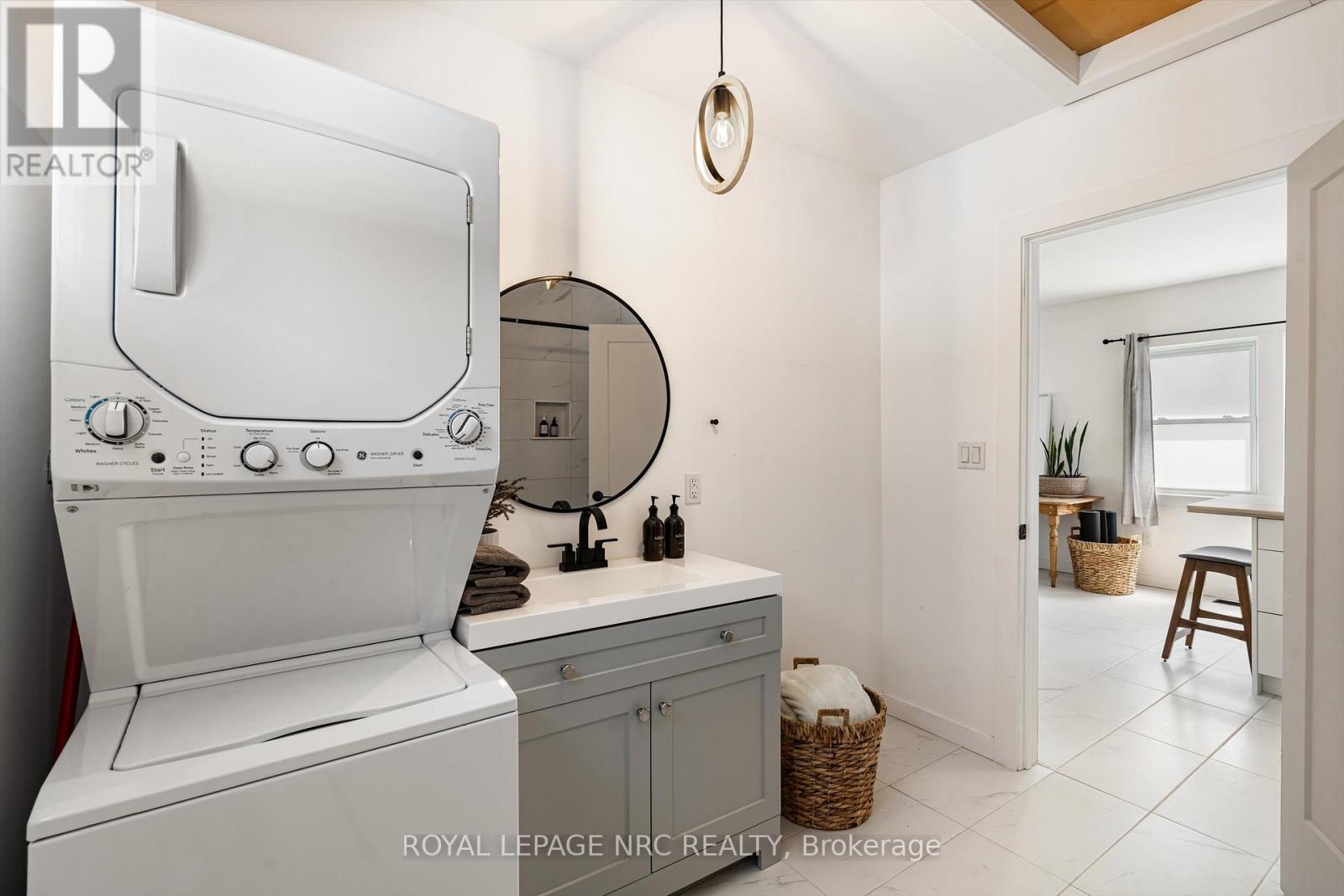 37 Lock Street, St. Catharines, Ontario  L2N 5B8 - Photo 23 - X12910594