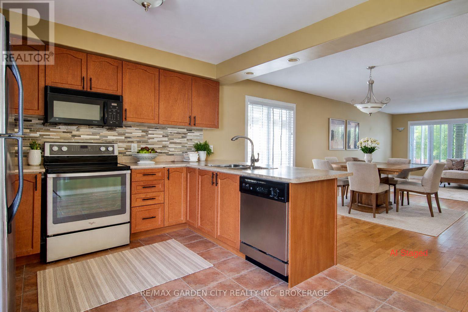 180 Drapers Street, Welland (Prince Charles), Ontario  L3C 7N2 - Photo 5 - X12910646