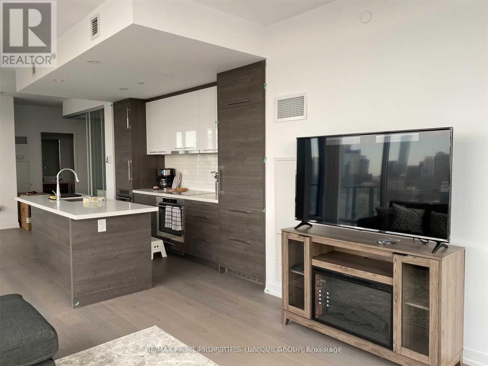 2916 - 488 University Avenue, Toronto, Ontario  M5G 0C1 - Photo 6 - C12875044