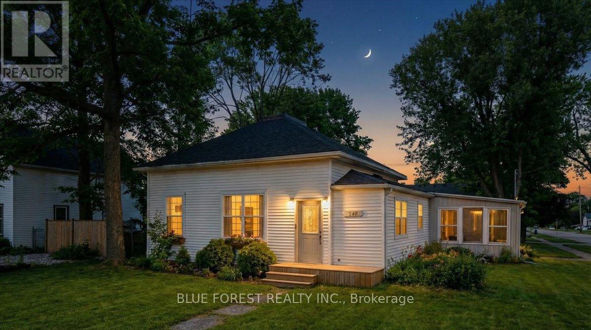 148 Main Street, West Elgin, Ontario  N0L 2P0 - Photo 3 - X12845196