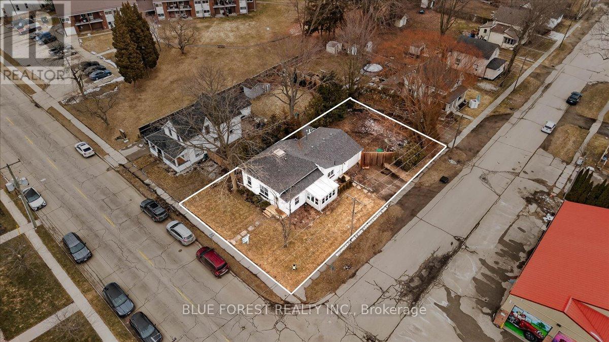 148 Main Street, West Elgin, Ontario  N0L 2P0 - Photo 37 - X12845196