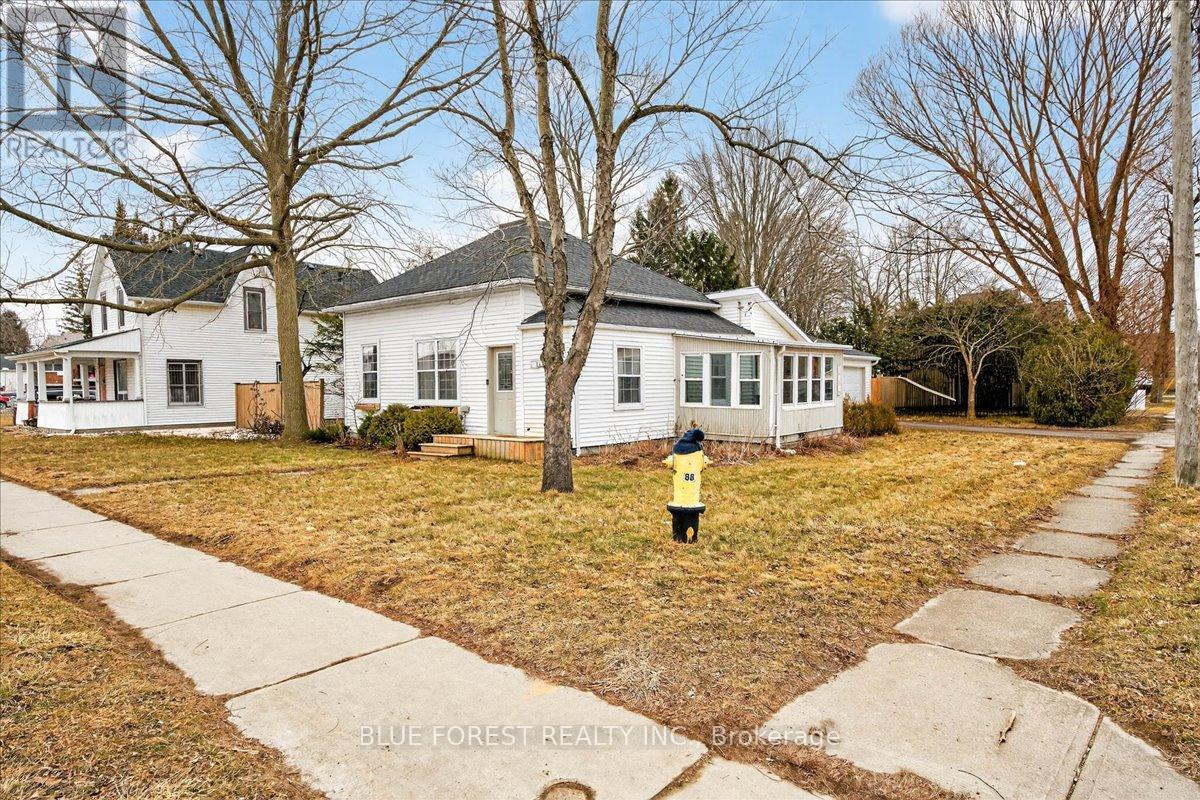 148 Main Street, West Elgin, Ontario  N0L 2P0 - Photo 40 - X12845196