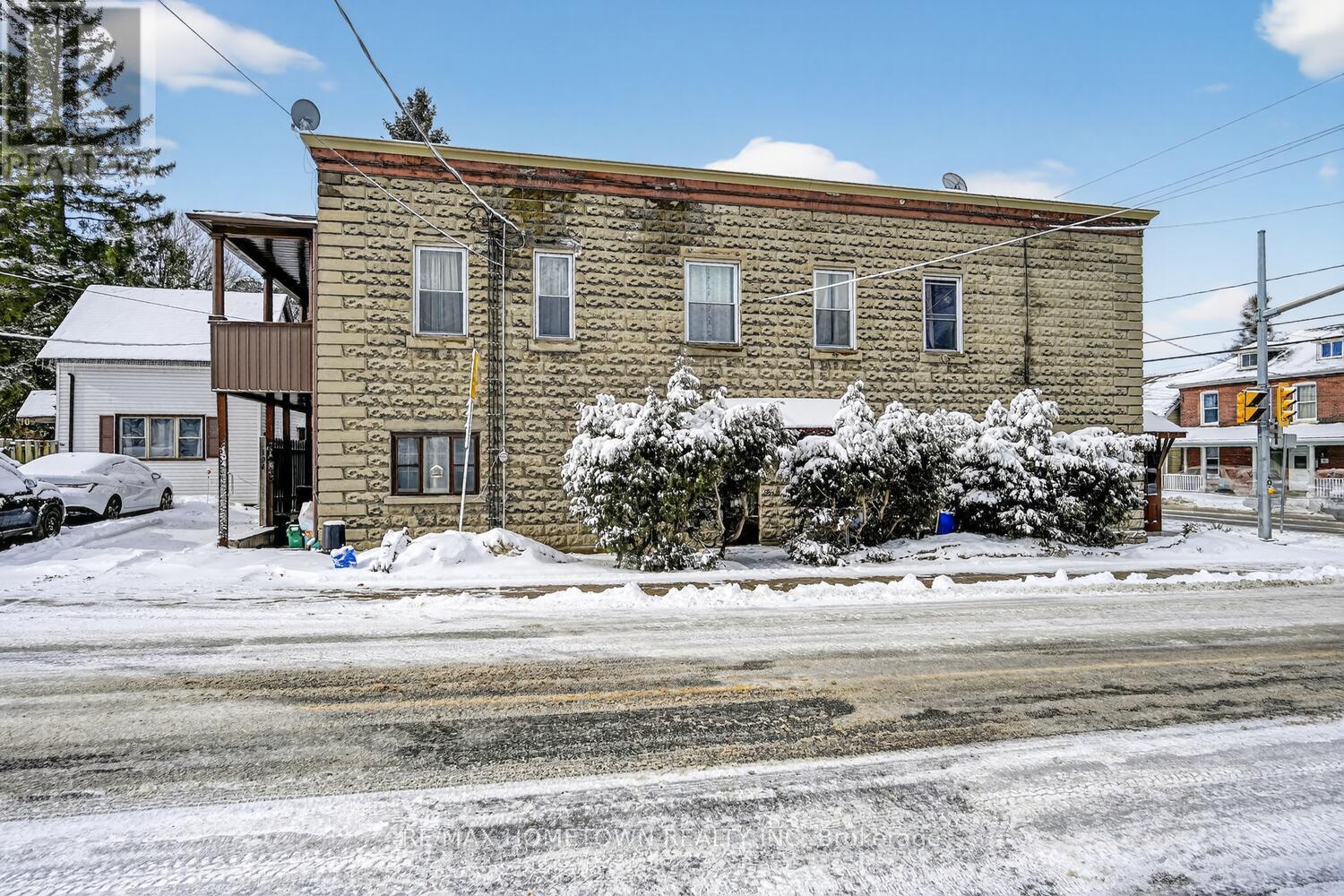 61 Pearl Street E, Brockville, Ontario  K6V 1P6 - Photo 3 - X12910658