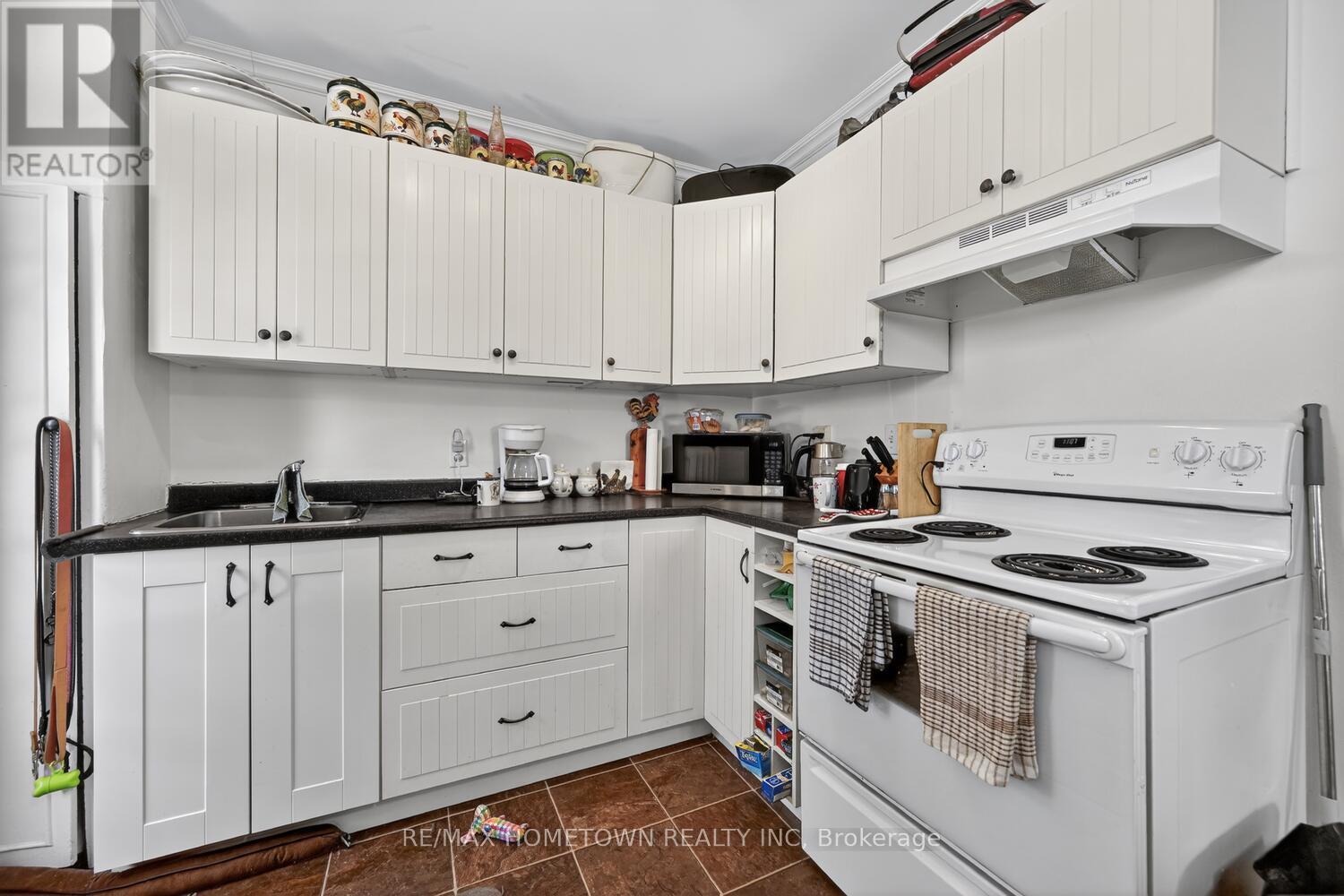 61 Pearl Street E, Brockville, Ontario  K6V 1P6 - Photo 7 - X12910658