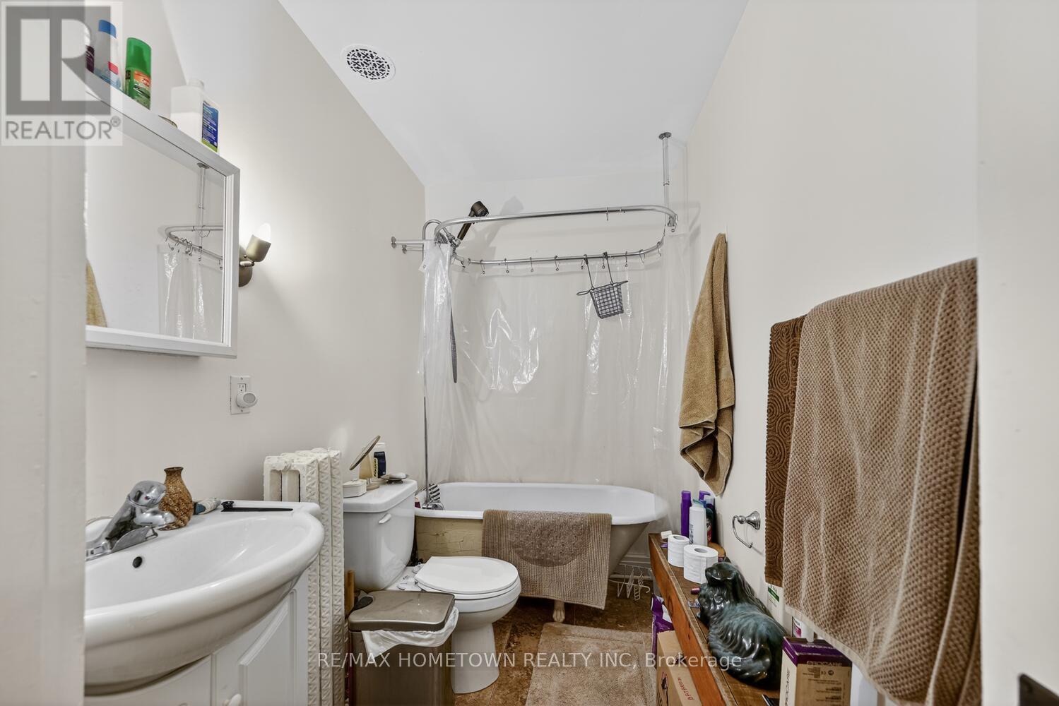 61 Pearl Street E, Brockville, Ontario  K6V 1P6 - Photo 9 - X12910658