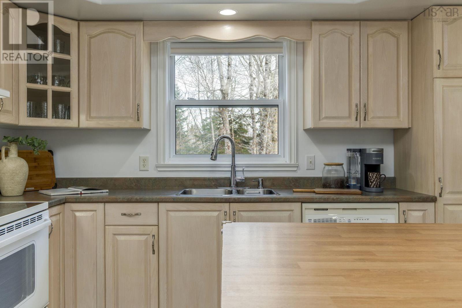 44 Tattenham Crescent, Hammonds Plains, Nova Scotia  B4B 1V2 - Photo 7 - 202605144