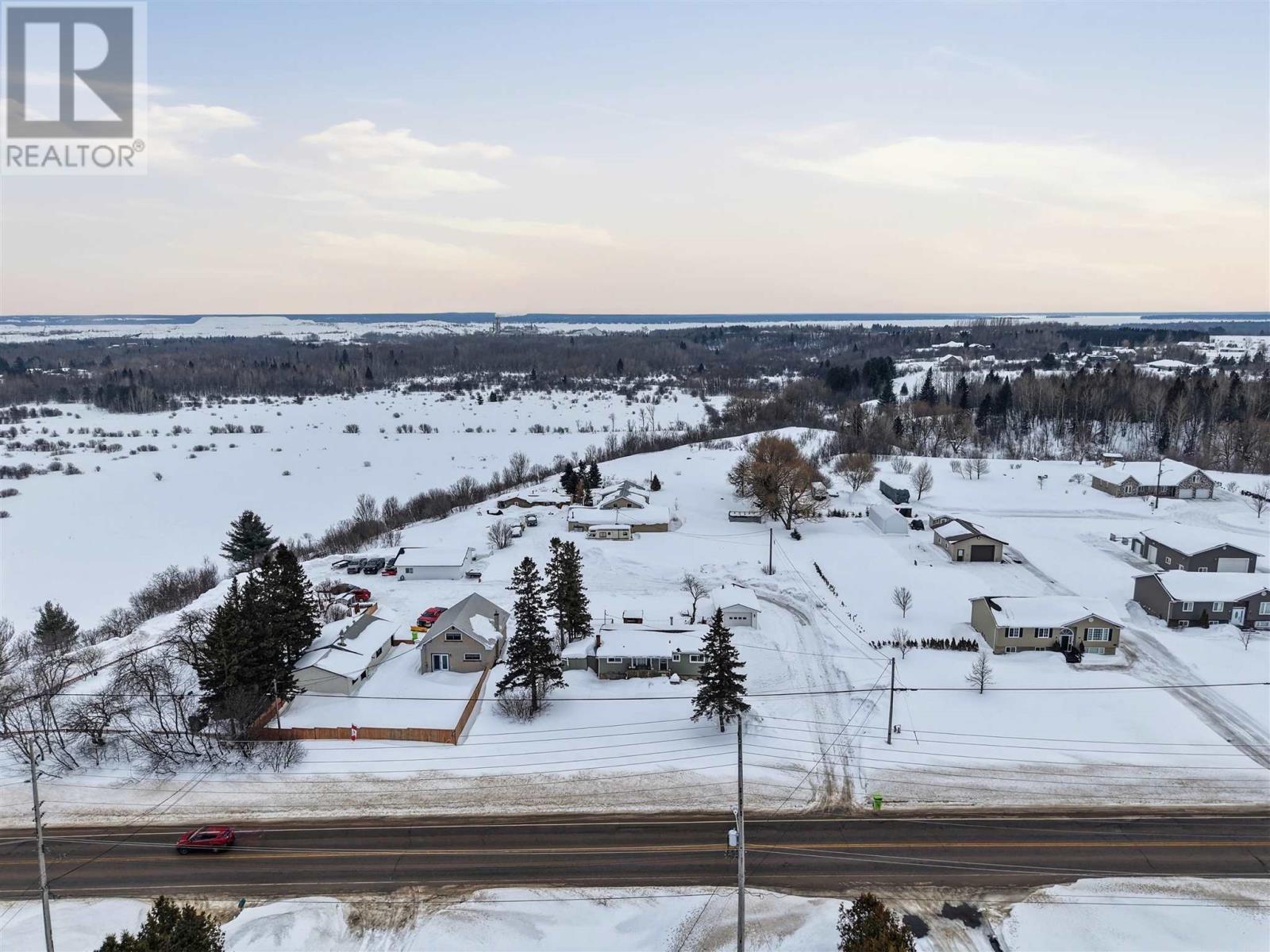 1363 Second Lin W, Sault Ste. Marie, Ontario  P6A 6K4 - Photo 39 - SM260381