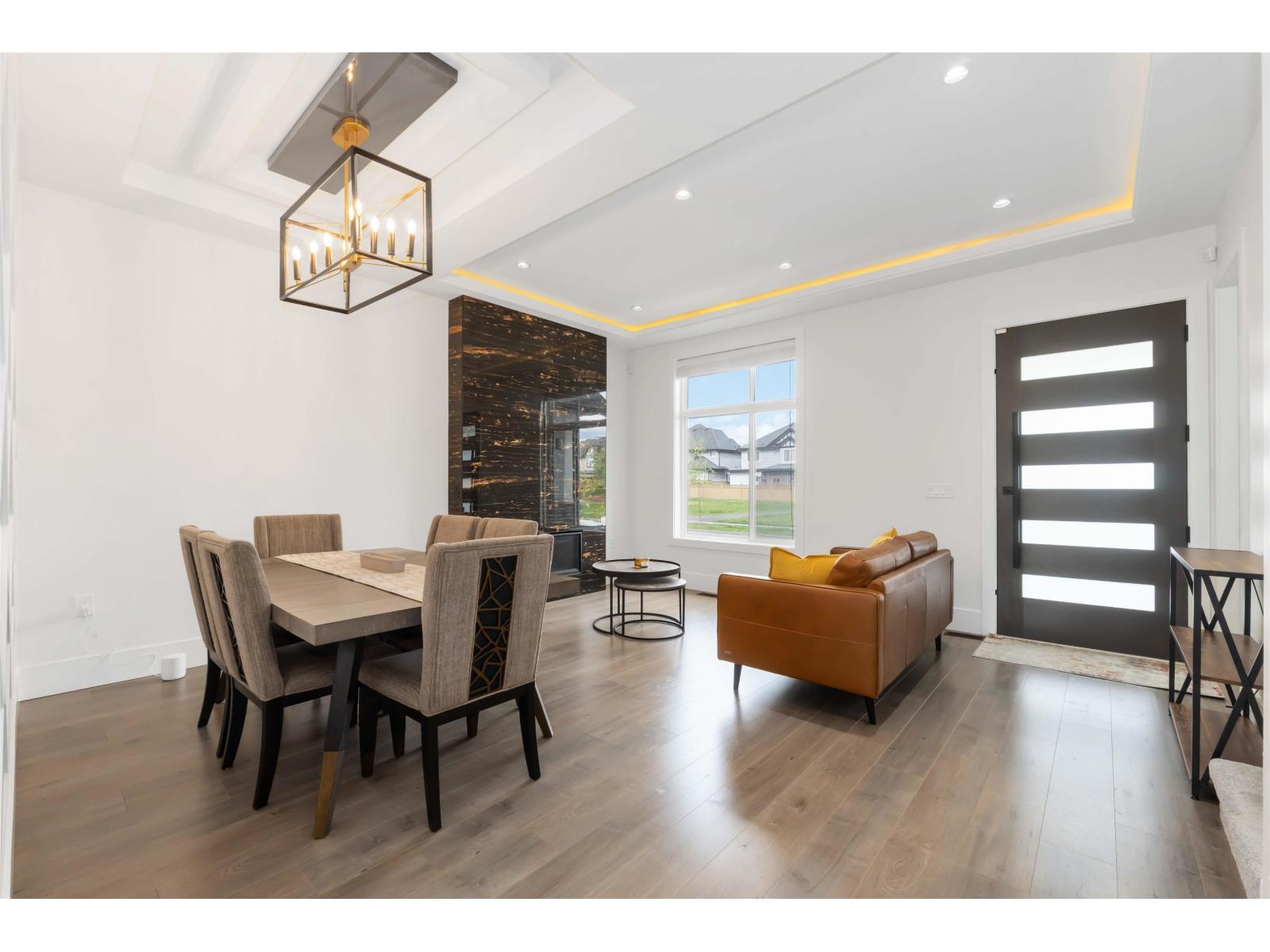 7065 194a Street, Surrey, British Columbia  V4N 1N2 - Photo 3 - R3093810