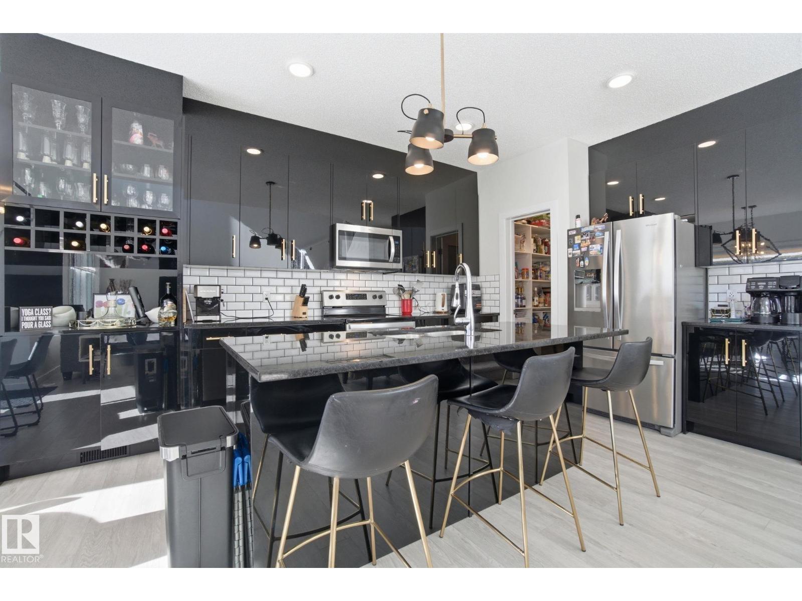 15851 22 Av Sw, Edmonton, Alberta  T6W 4K9 - Photo 9 - E4478699