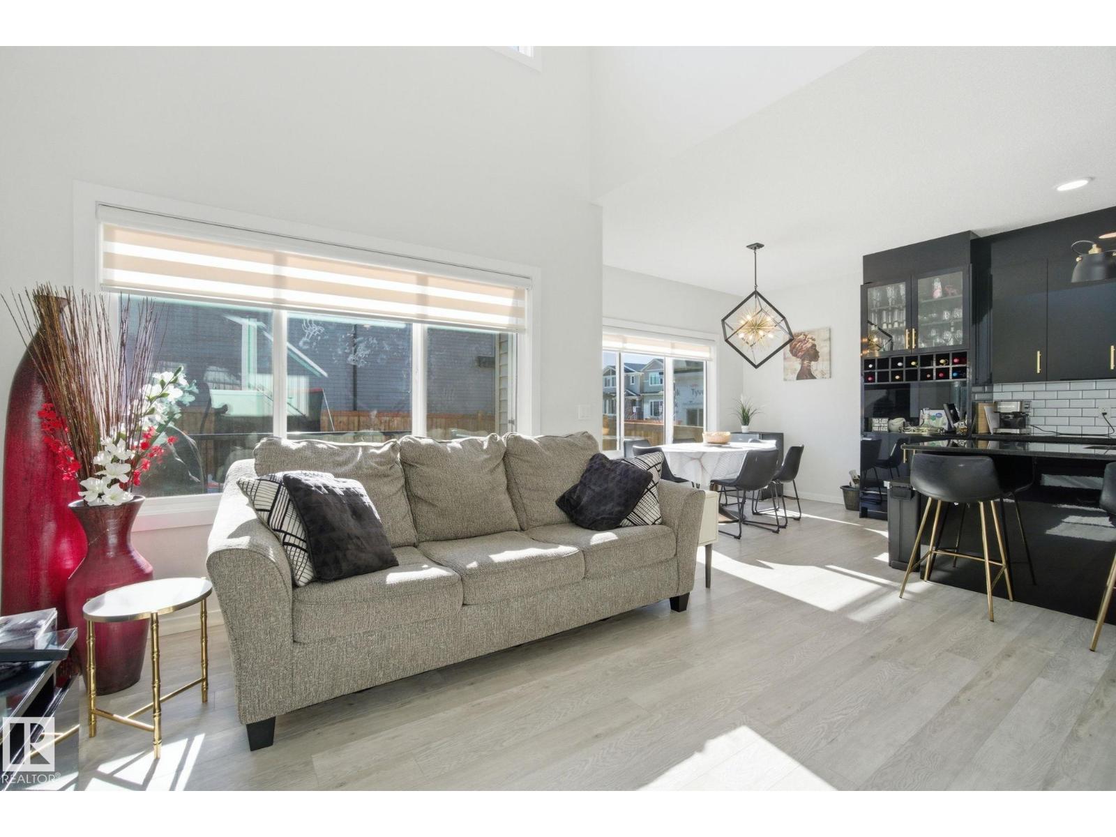 15851 22 Av Sw, Edmonton, Alberta  T6W 4K9 - Photo 7 - E4478699