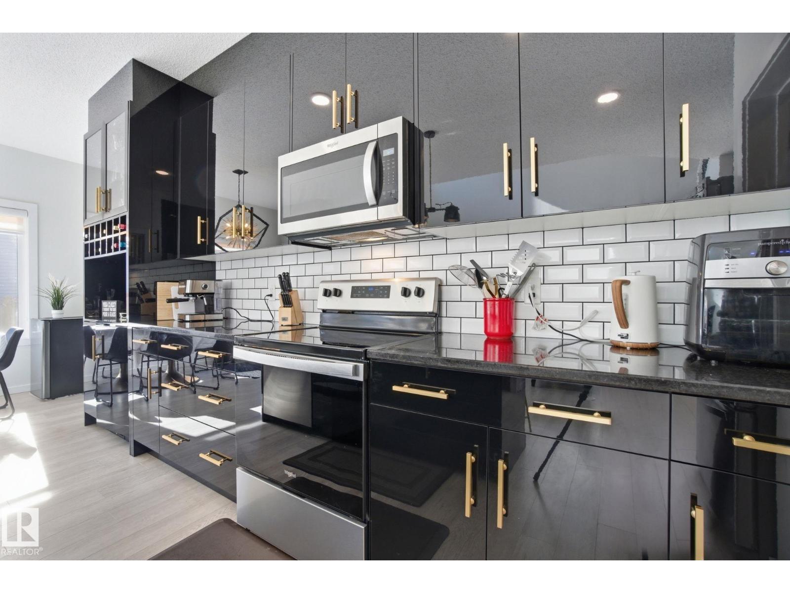 15851 22 Av Sw, Edmonton, Alberta  T6W 4K9 - Photo 10 - E4478699