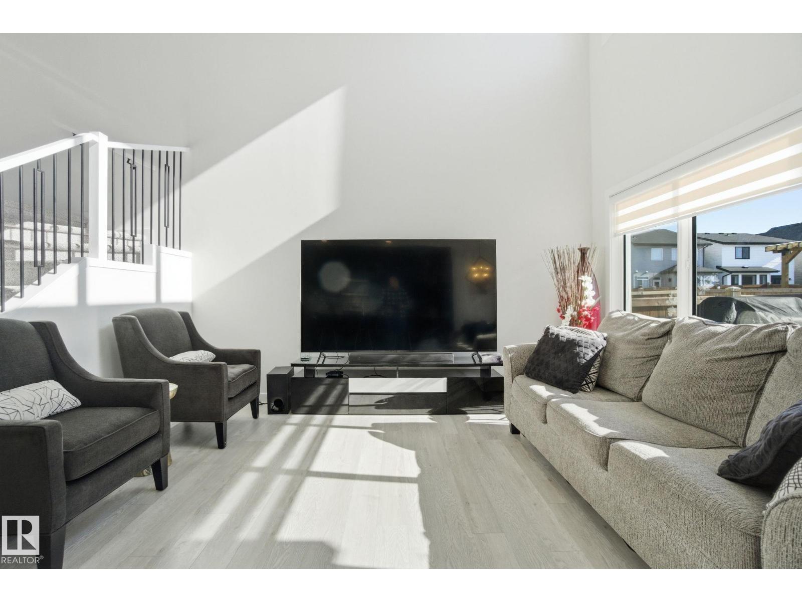 15851 22 Av Sw, Edmonton, Alberta  T6W 4K9 - Photo 6 - E4478699