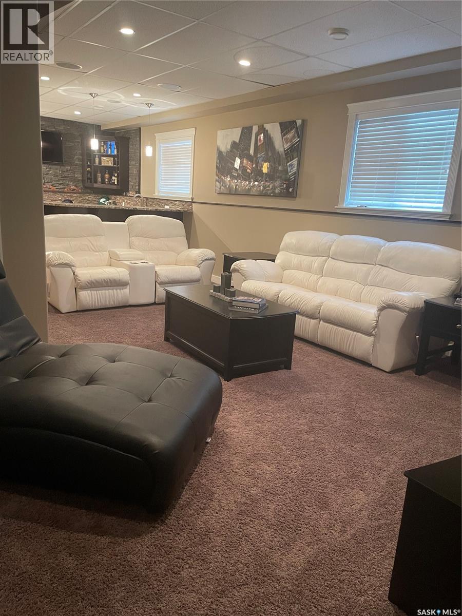 916 3rd Street Se, Weyburn, Saskatchewan  S4H 3J8 - Photo 15 - SK024474