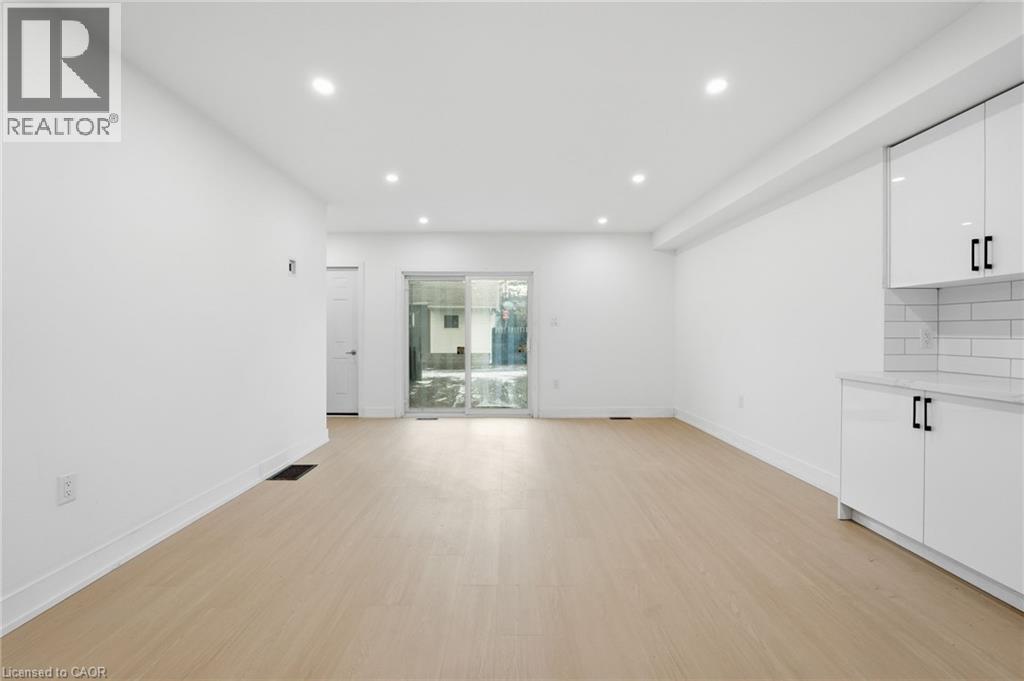 1278 Main Street E, Hamilton, Ontario  L8K 1A9 - Photo 11 - 40809405