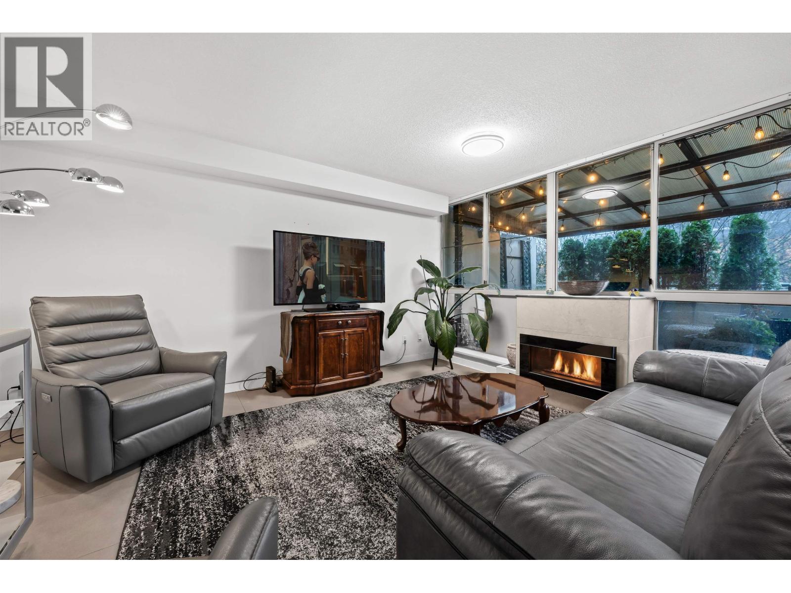 403 1159 Main Street, Vancouver, British Columbia  V6A 4B6 - Photo 2 - R3102008